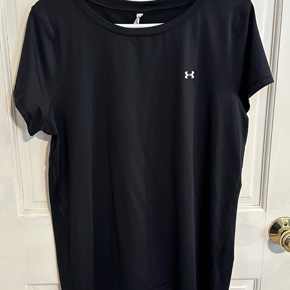Under Armour Women's Black Short Sleeve Tee